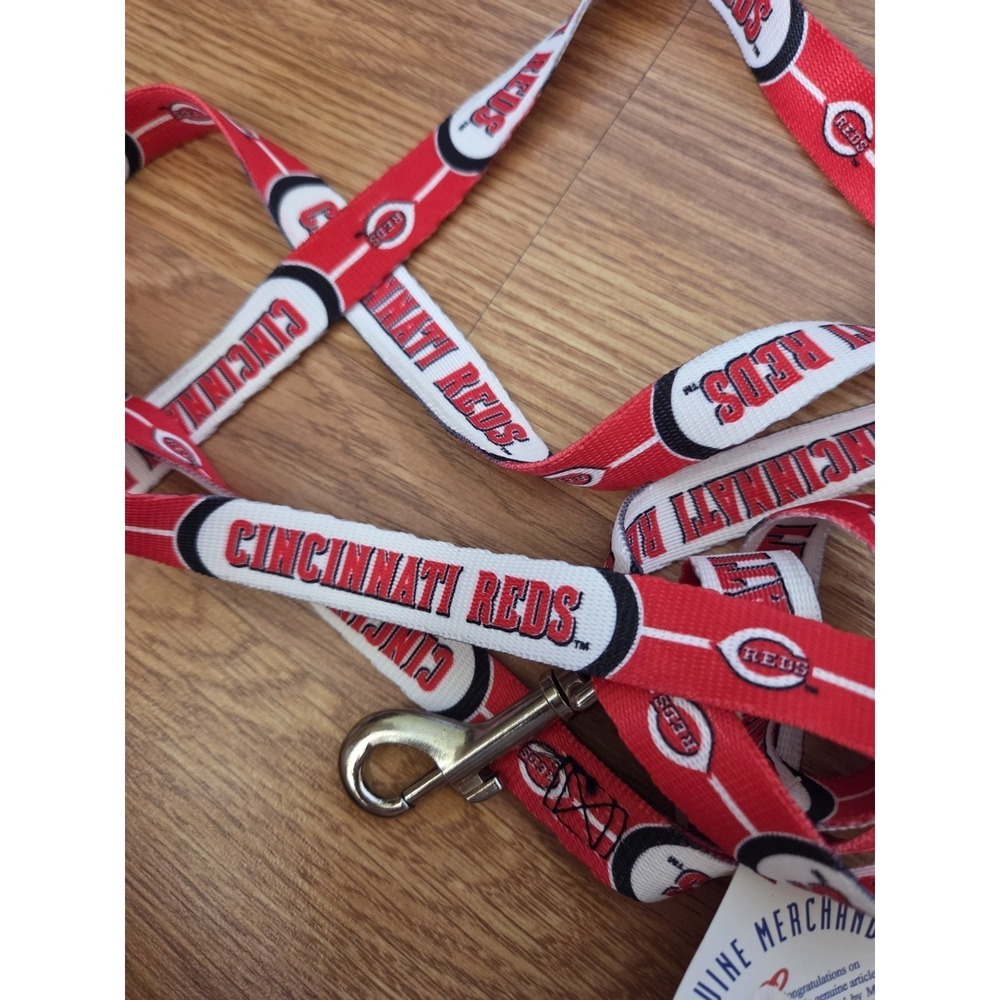 MLB Cincinnati Reds Dog Leash Heavy Duty NWT Dog Cat Baseball 75"